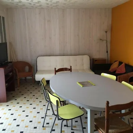 Dom wakacyjny Maison 6 Personnes Proche - Fr-1-246a-319