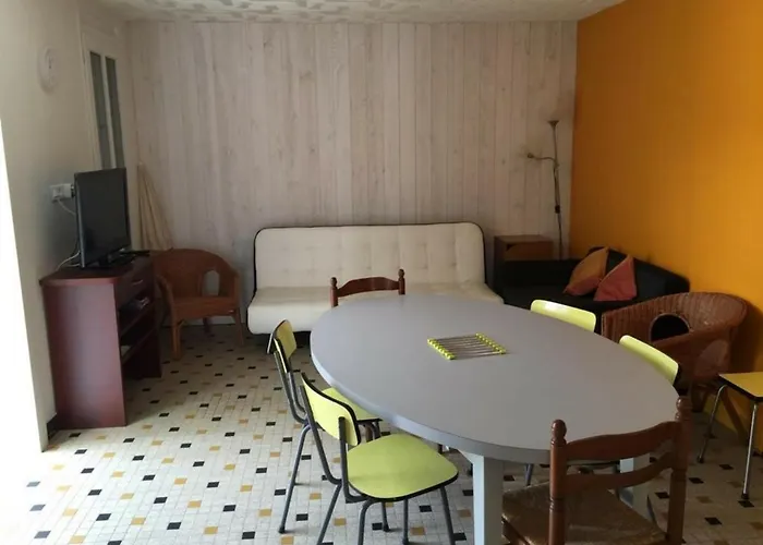 Hébergement de vacances Maison 6 Personnes Proche - Fr-1-246a-319